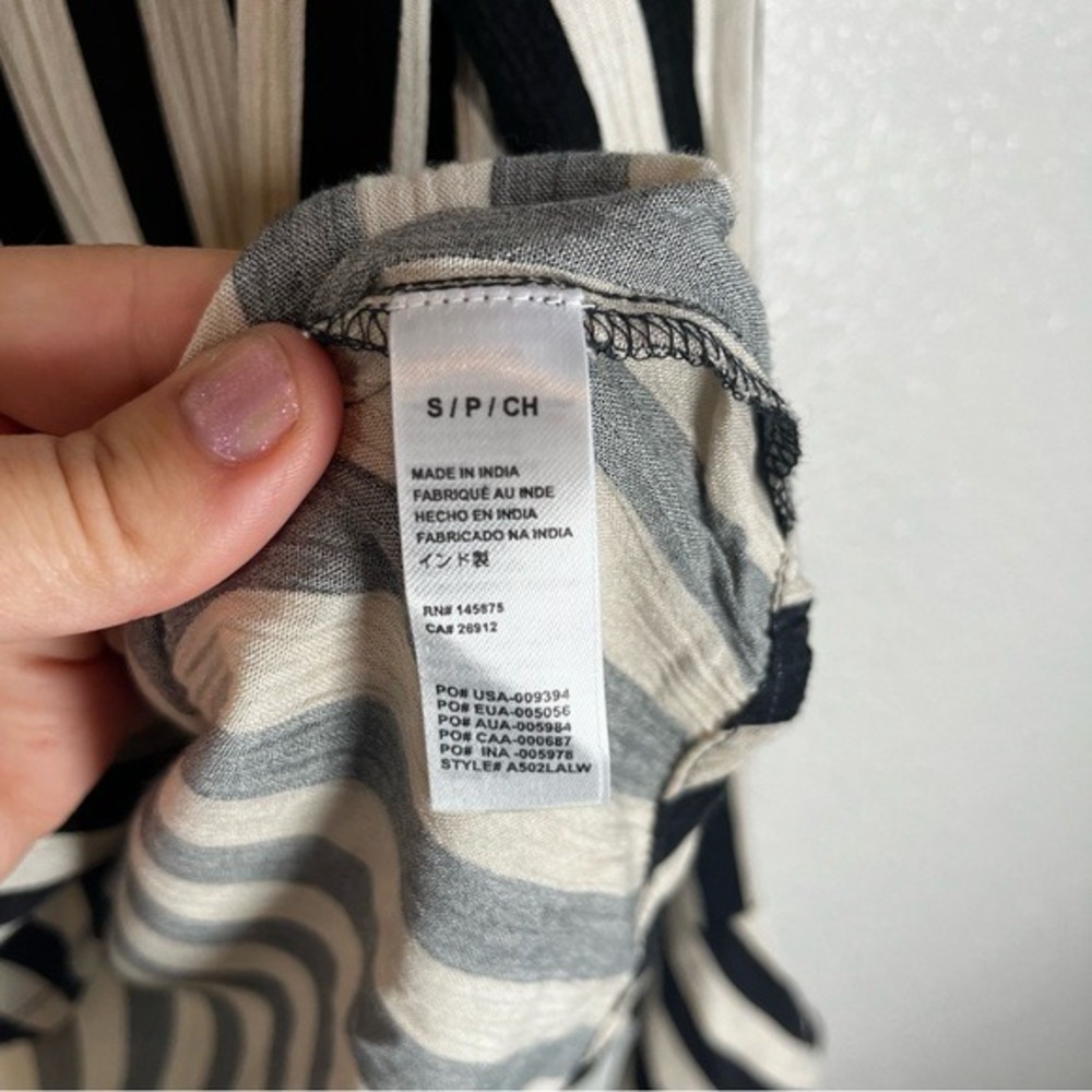 Amuse Society Always Something Button Front Blouse Striped Cream Black Small - Picture 6 of 10